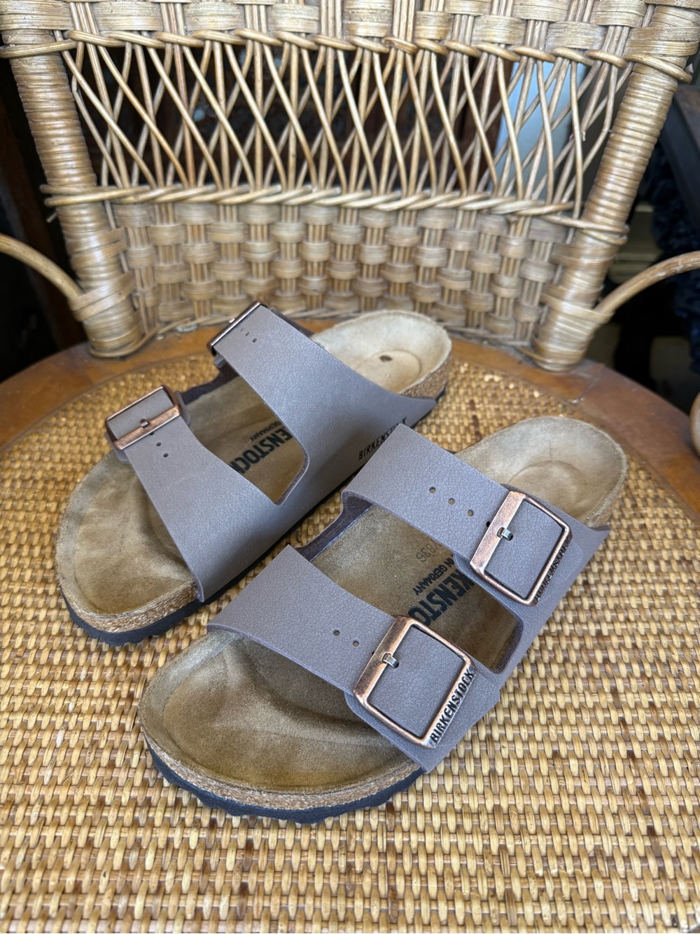 Birkenstock Arizona Taupe Grey Sandals EU 38 Women’s 7-7.5 Worn 3x